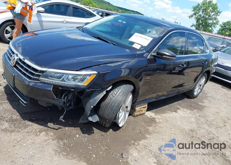 2018 Volkswagen Passat 2.0T Se from USA, damaged, VIN 1VWBA7A34JC010051